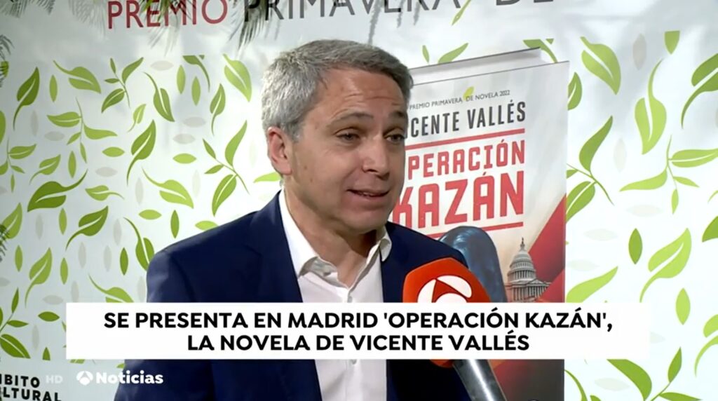 Vicente Vallés presenta su libro 'Operación Kazán'.